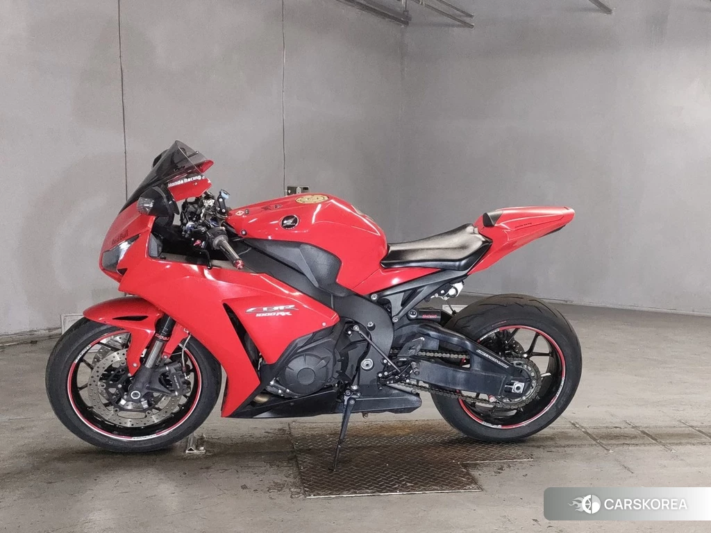 Проданный Honda CBR1000RR 2013 из Японии