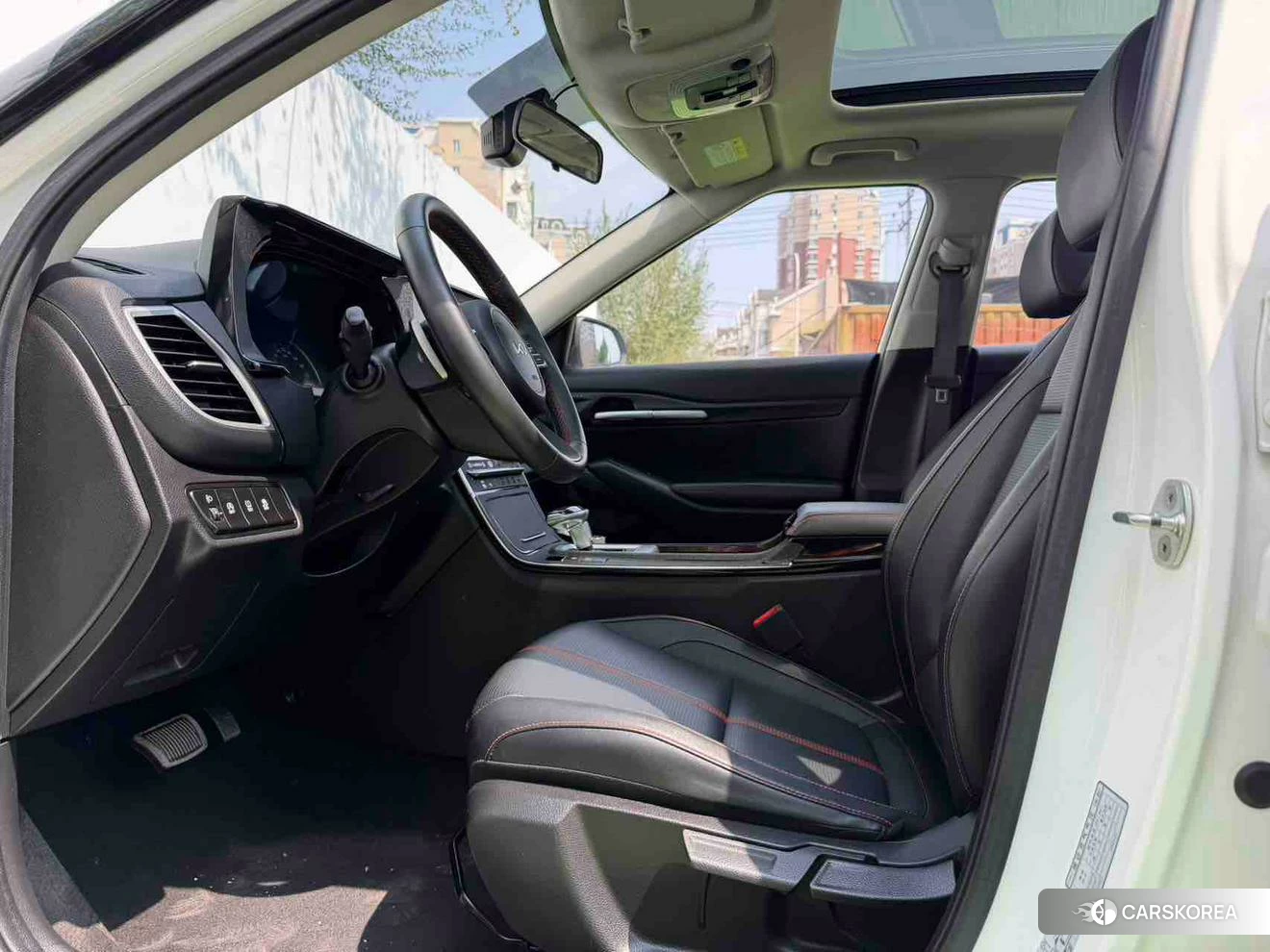 Kia KX3 2021 Белый из Китая, фото 2
