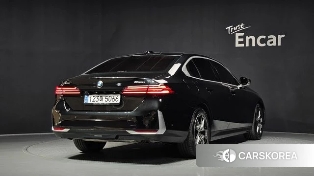 BMW 5 Series (G60) id 4681459 из Кореи 12