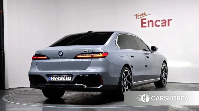 BMW 7 Series (G70) id 3644804 из Кореи 12