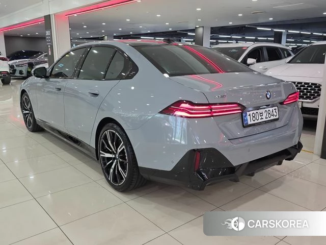 BMW 5 Series (G60) id 4499530 из Кореи 9