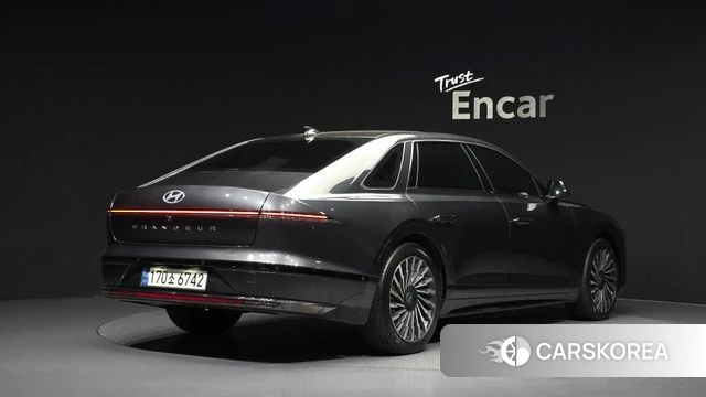 Hyundai Grandeur Hybrid (GN7) id 4893219 из Кореи 12
