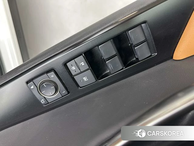 Lexus UX id 3858005 из Китая 12