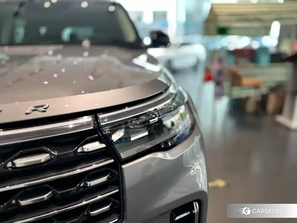 Ford Explorer 2025 Silver/gray из Китая, фото 6