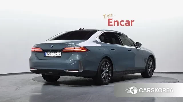 BMW 5 Series (G60) id 3624604 из Кореи 12