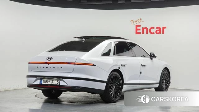 Hyundai Grandeur (GN7) id 3891476 из Кореи 12