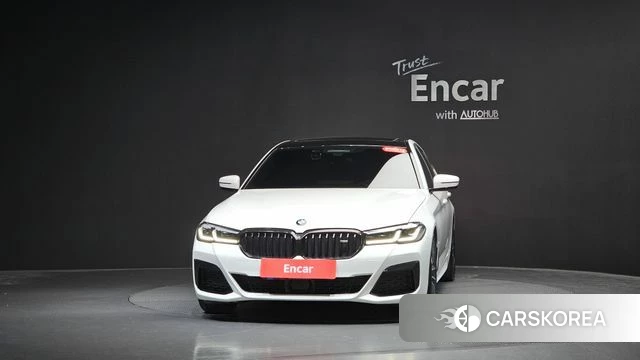 BMW 5 Series (G30) id 4936918 из Кореи 12