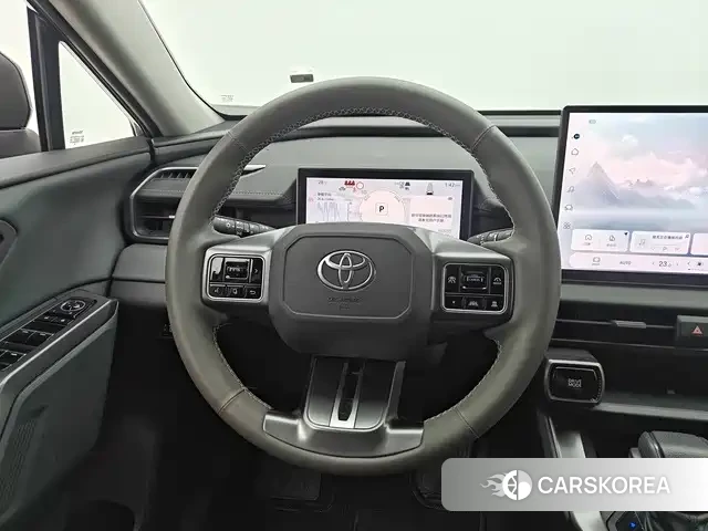 Toyota RAV4 id 4628256 из Китая 8