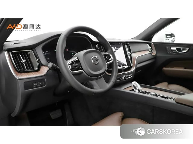 Volvo XC60 PHEV 2024 Белый из Китая, фото 2