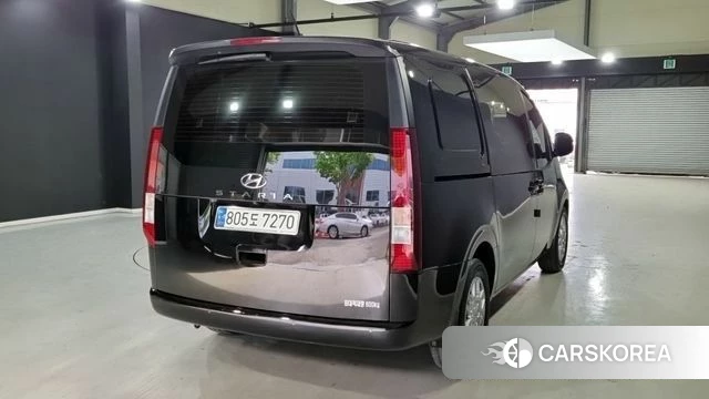 Hyundai Staria id 4223921 из Кореи 10