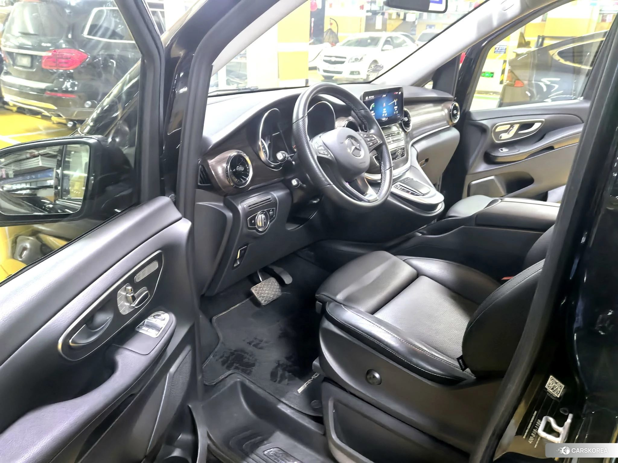 Mercedes-Benz V-class id 4512628 из Китая 12
