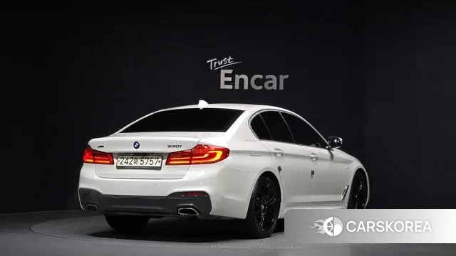 BMW 5 Series (G30) id 3493966 из Кореи 12