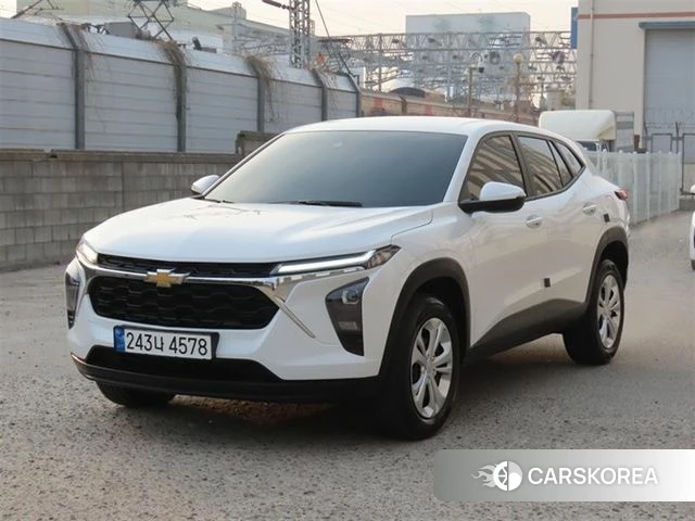 Chevrolet (GM Daewoo) Trax Crossover 2023 Белый из Кореи, фото 2