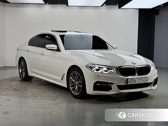 BMW 5 Series (G30) id 4900783 из Кореи 10