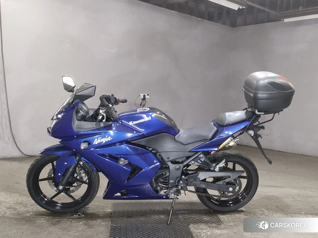 Проданный Kawasaki NINJA 250R id 4171100 из Японии, фото 2