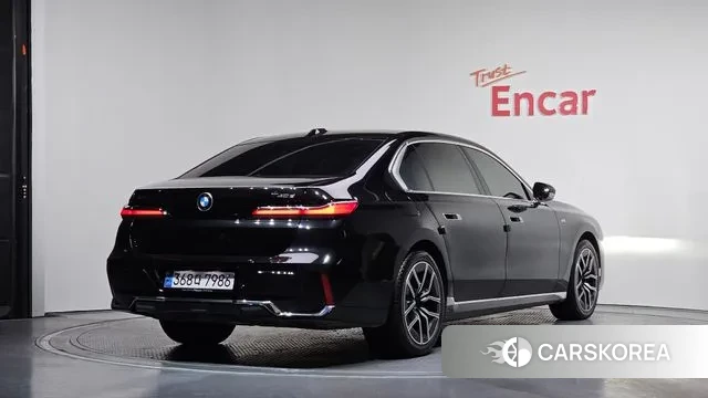 BMW 7 Series (G70) id 3619970 из Кореи 12