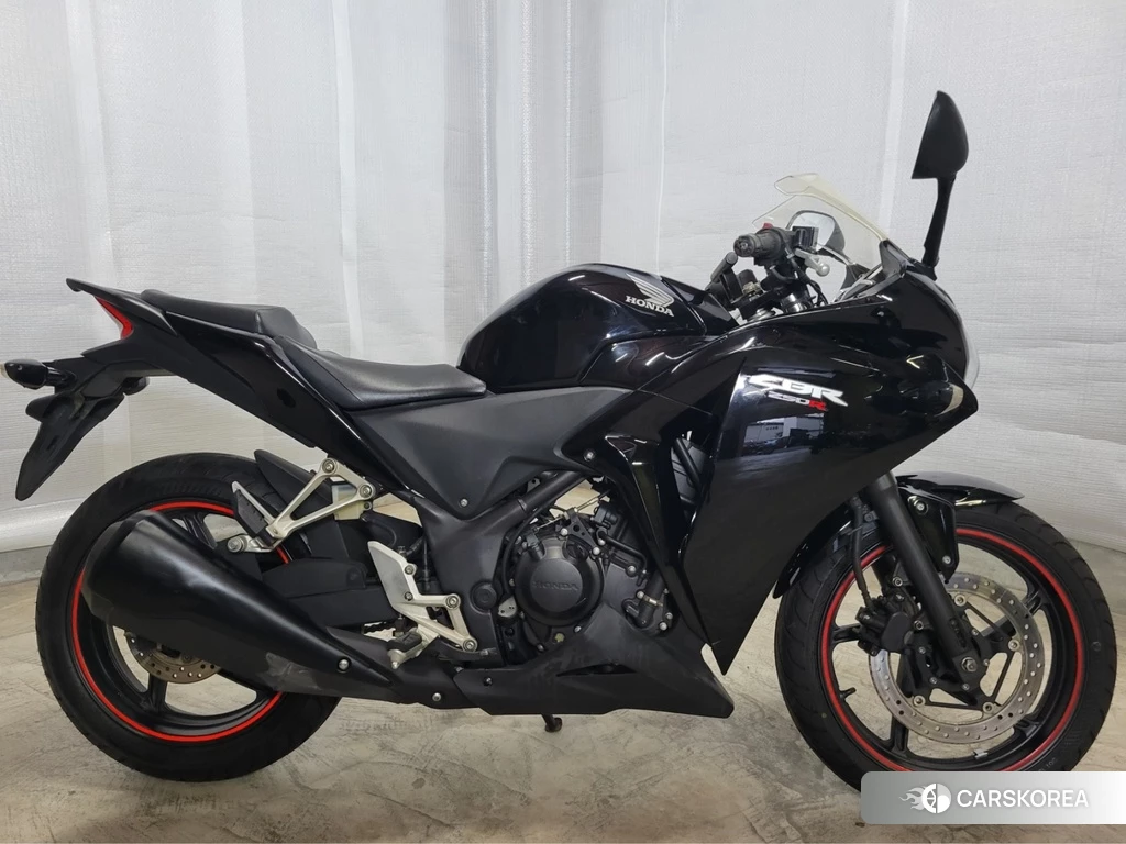 Проданный Honda CBR250R 2013 из Японии