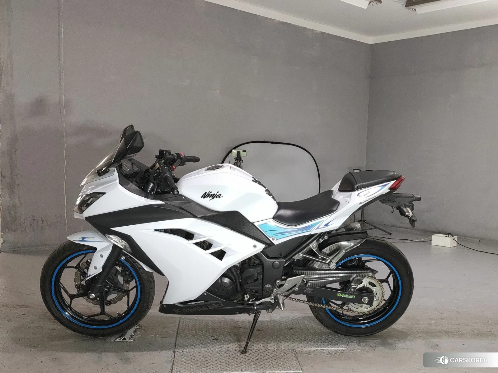 Проданный Kawasaki NINJA 250 2013 из Японии