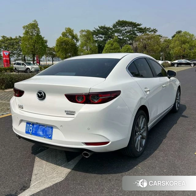 Mazda 3 Angkesaila 2023 Белый из Китая, фото 2