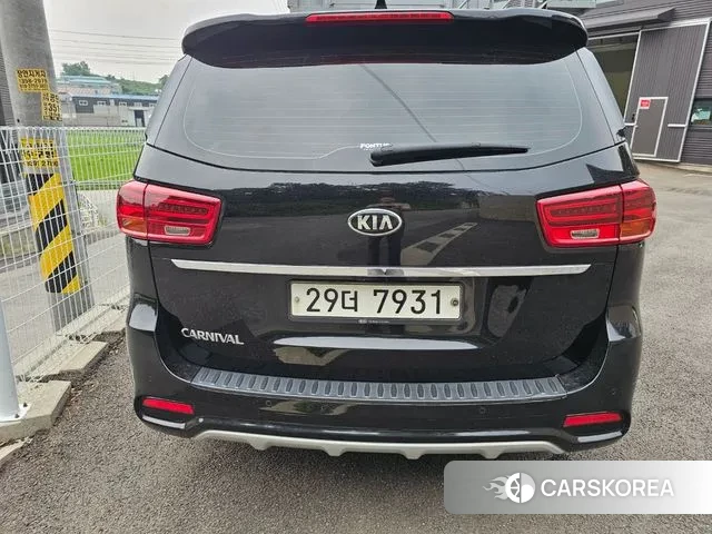 Kia The New Carnival 2019 Черный из Кореи, фото 2