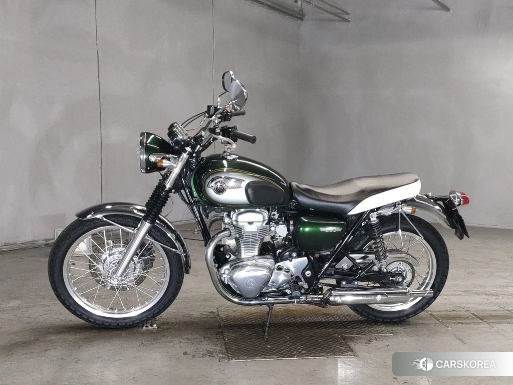 Проданный Kawasaki W800 2011 из Японии, фото 2
