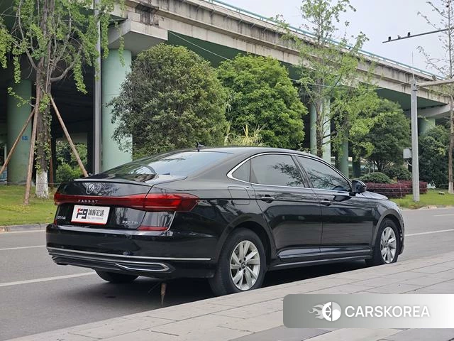 Volkswagen Passat 2023 Черный из Китая, фото 5