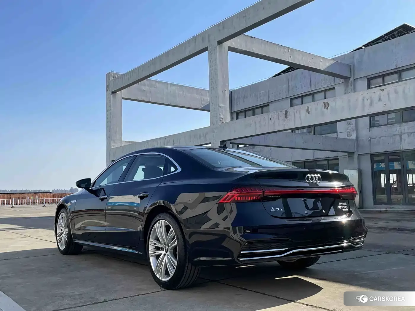 Audi A7L 2026 Черный из Китая, фото 5