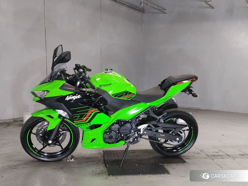 Проданный Kawasaki NINJA 400 2023 из Японии, фото 2