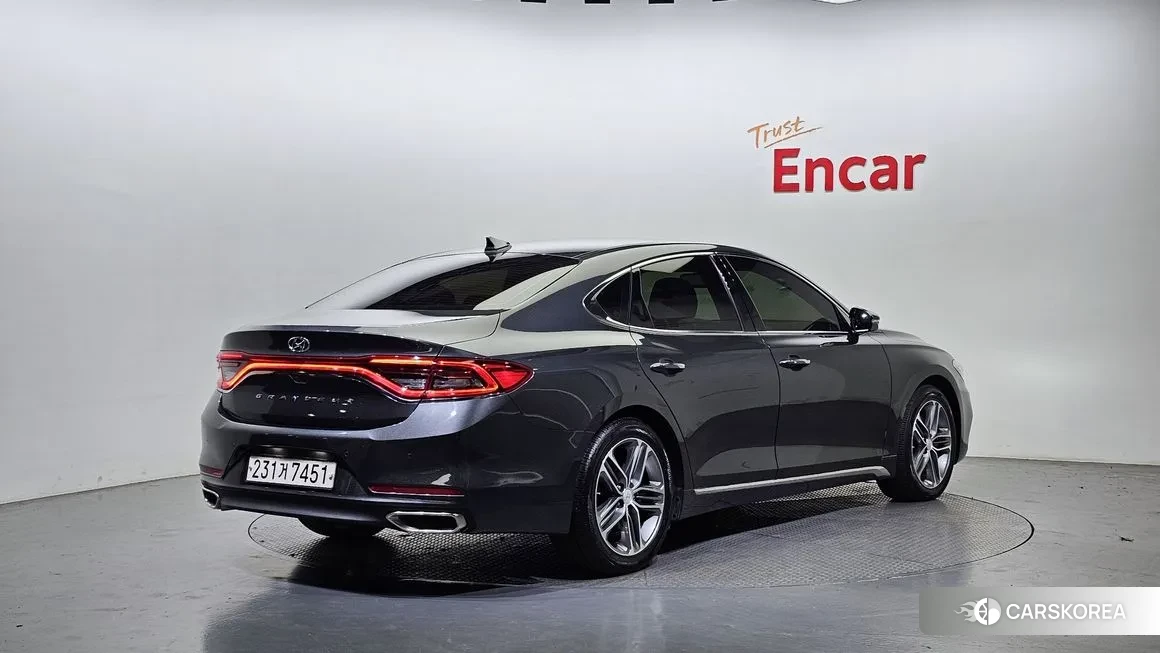 Hyundai Grandeur IG id 2086245 из Кореи 12