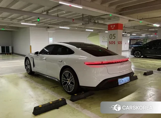 Porsche Taycan id 3669083 из Кореи 11