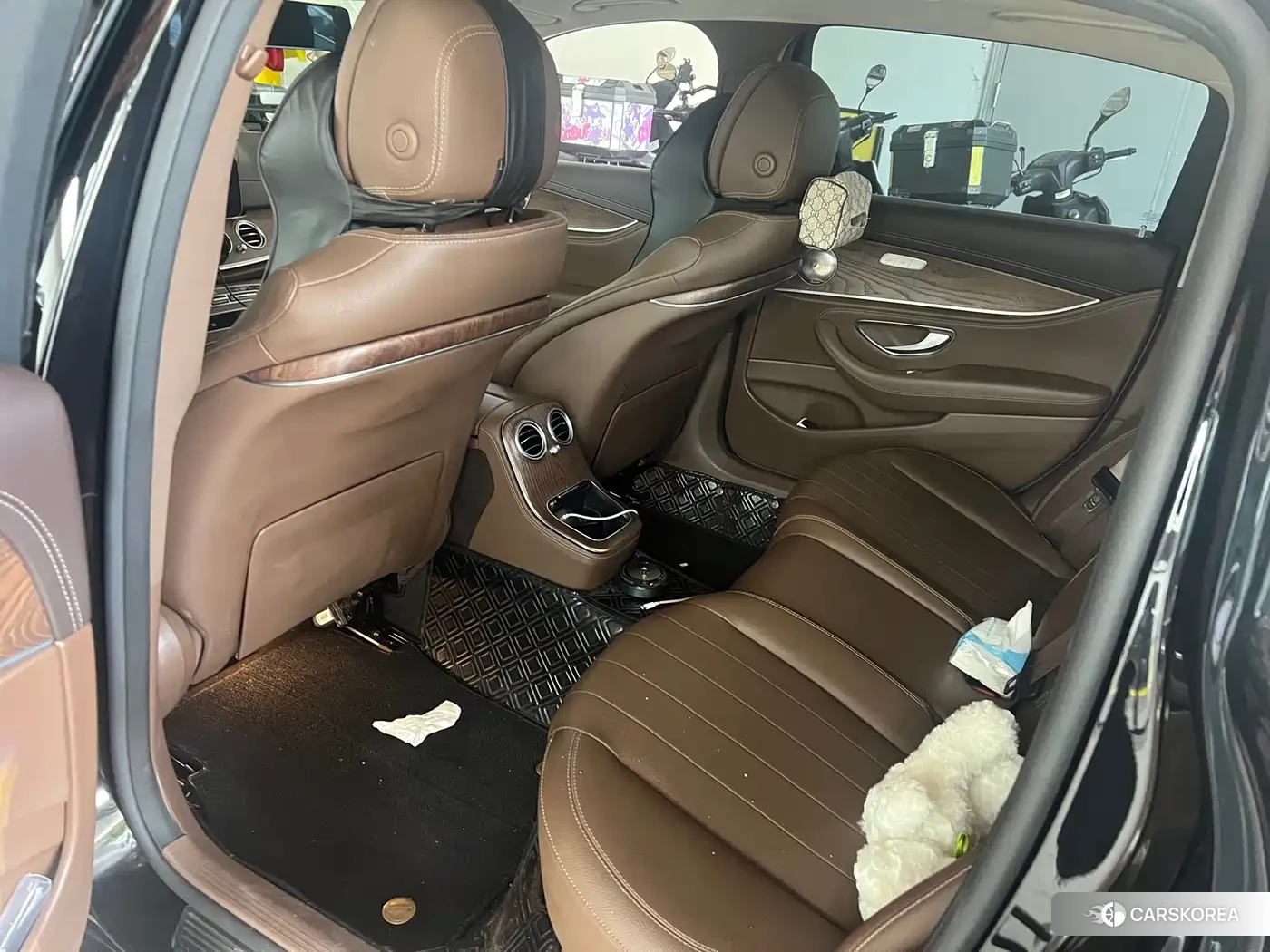 Mercedes-Benz E-Class 2023 Черный из Китая, фото 2