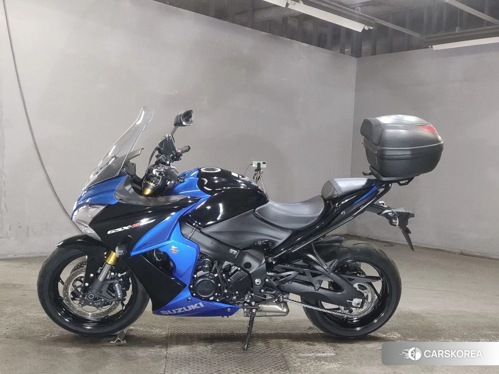 Проданный Suzuki GSX-S1000F 2017 из Японии, фото 2