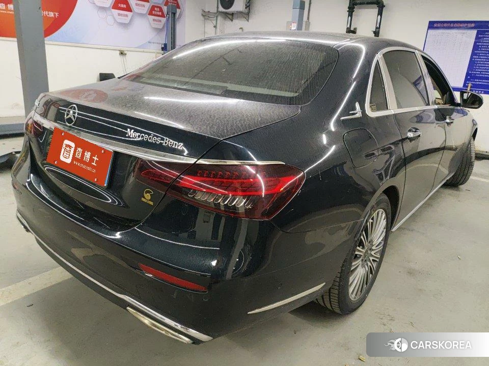 Mercedes-Benz E-Class 2021 Зеленый из Китая, фото 3