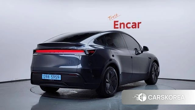 Tesla Model Y id 4302051 из Кореи 12