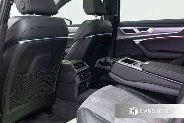 Audi A6L id 4300996 из Китая 12