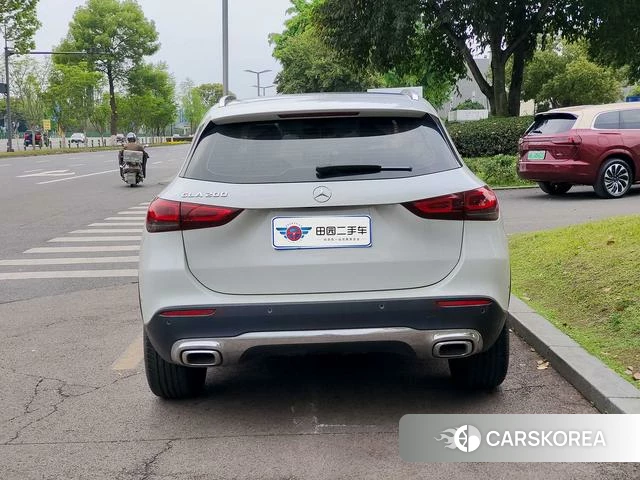 Mercedes-Benz GLA 2021 Белый из Китая, фото 2