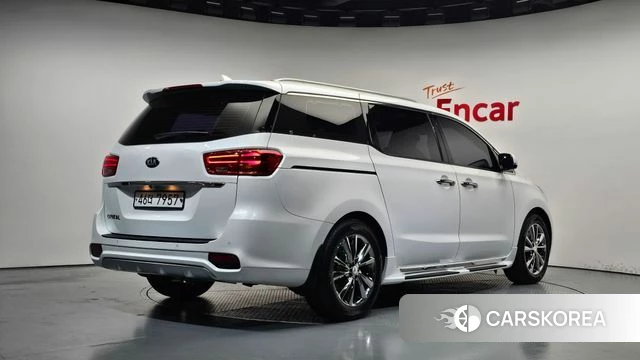 Kia The New Carnival id 4895488 из Кореи 12