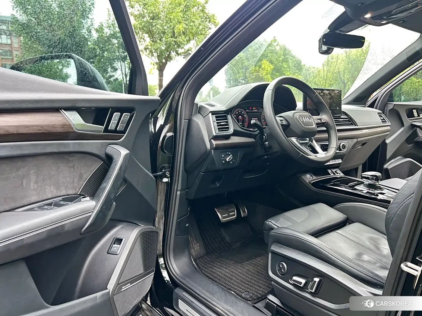 Audi Q5L 2025 Черный из Китая, фото 2