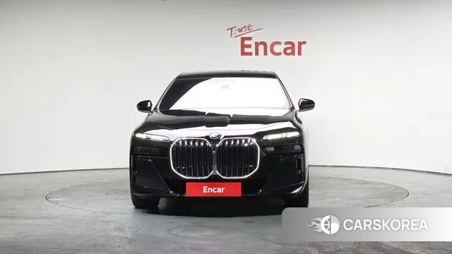 BMW 7 Series (G70) id 3653778 из Кореи 12