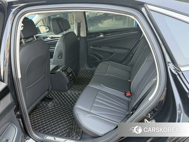 Volkswagen Passat 2024 Черный из Китая, фото 2