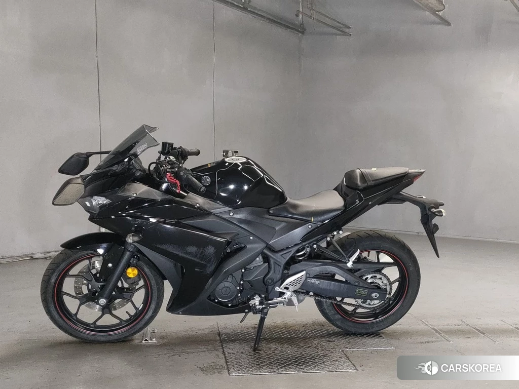 Проданный Yamaha YZF-R25 2016 из Японии