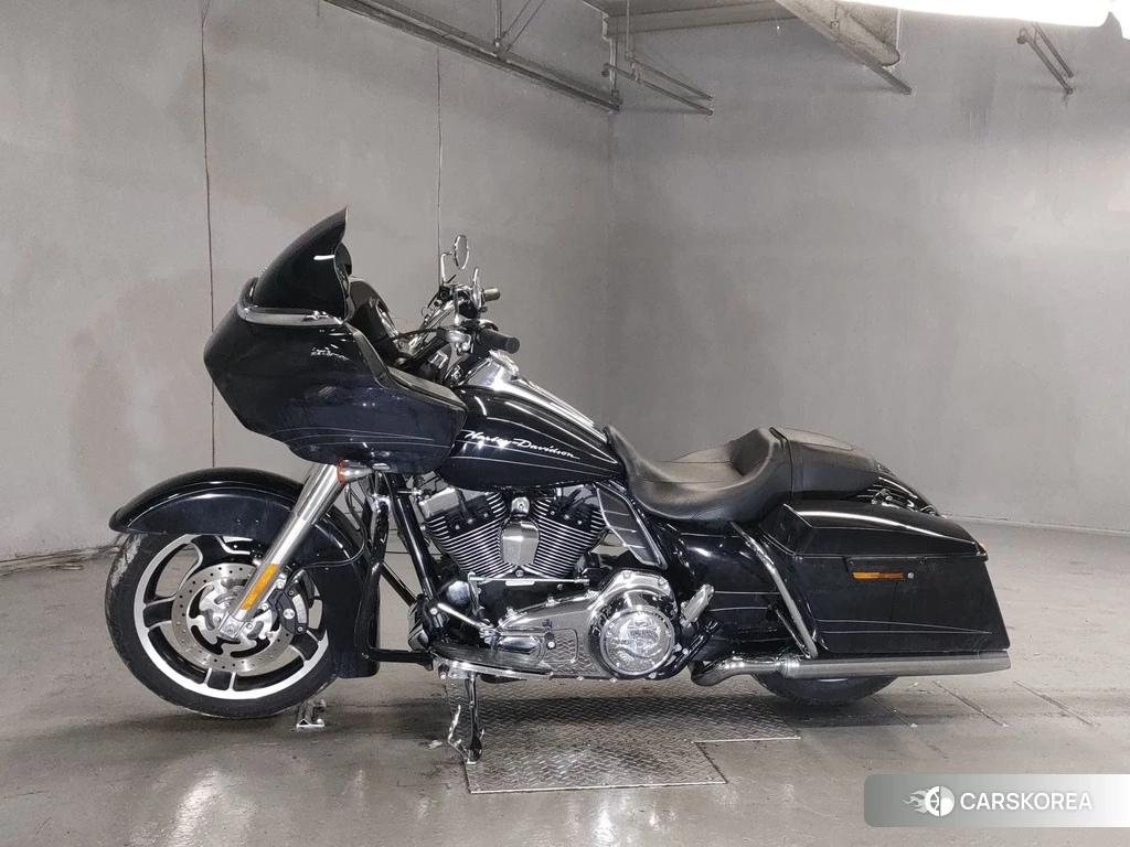Проданный Harley-Davidson Road Glide FLTRX1690 2012 из Японии