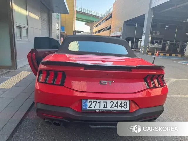 Ford Mustang 7th Generation 2025 Красный из Кореи, фото 2