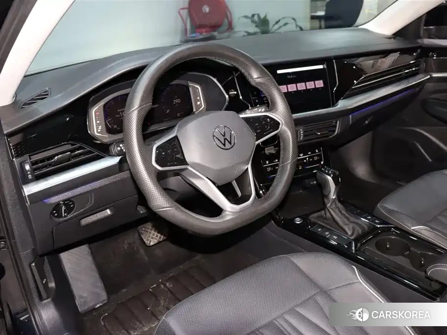 Volkswagen Passat id 4515402 из Китая 12