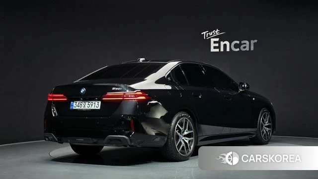 BMW 5 Series (G60) id 4612198 из Кореи 12