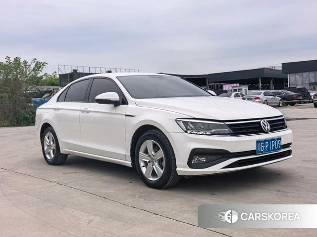 Volkswagen Lingdu 2022 Белый из Китая, фото 2
