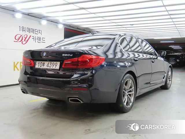 BMW 5 Series (G30) id 4459671 из Кореи 12