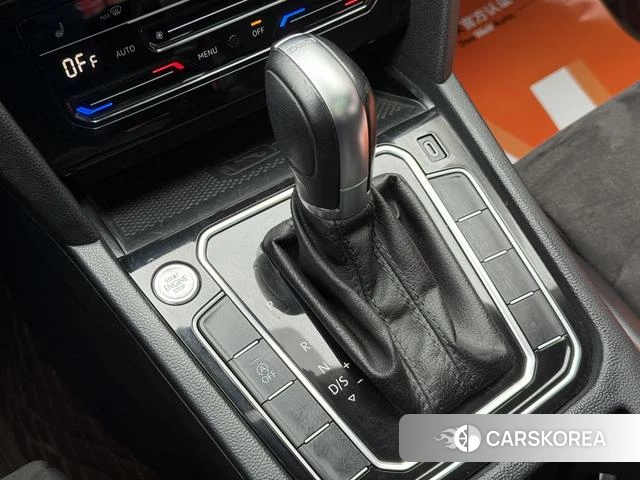 Volkswagen Magotan id 4271609 из Китая 12