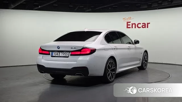 BMW 5 Series (G30) id 3681013 из Кореи 12