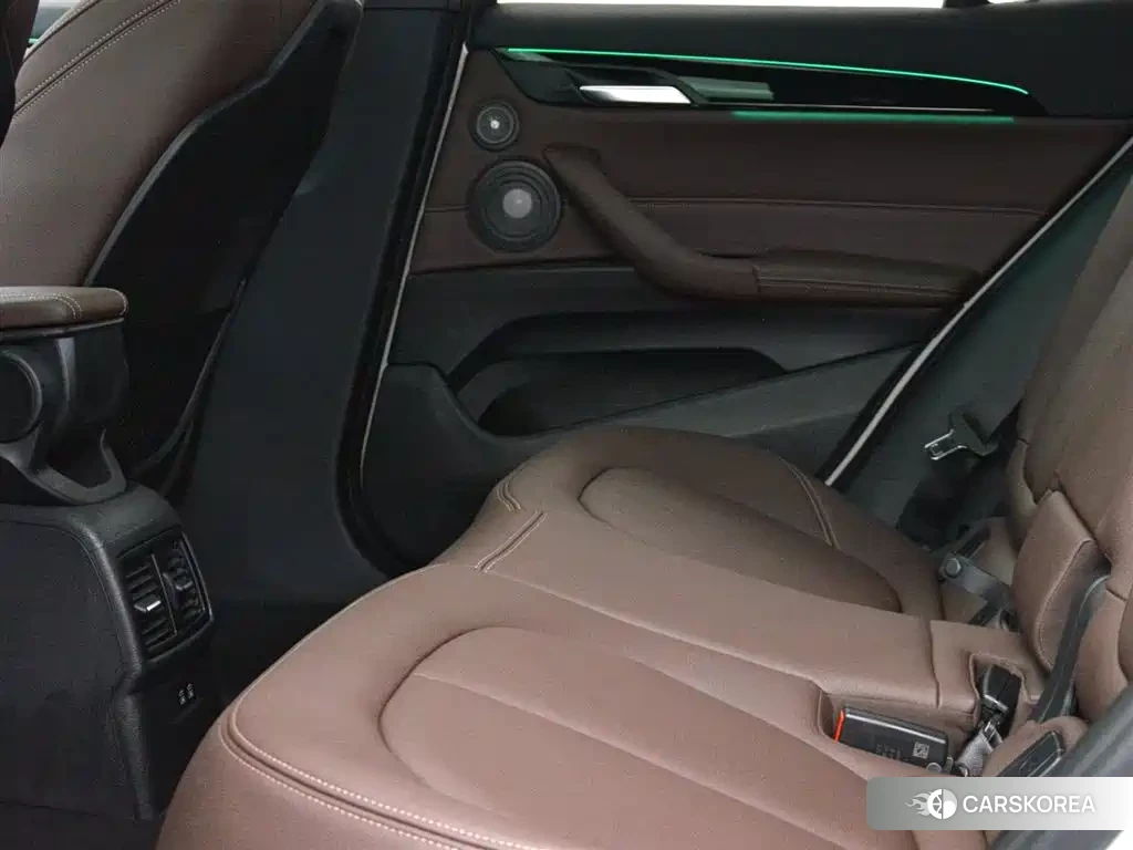 BMW X2 2023 Белый из Китая, фото 2